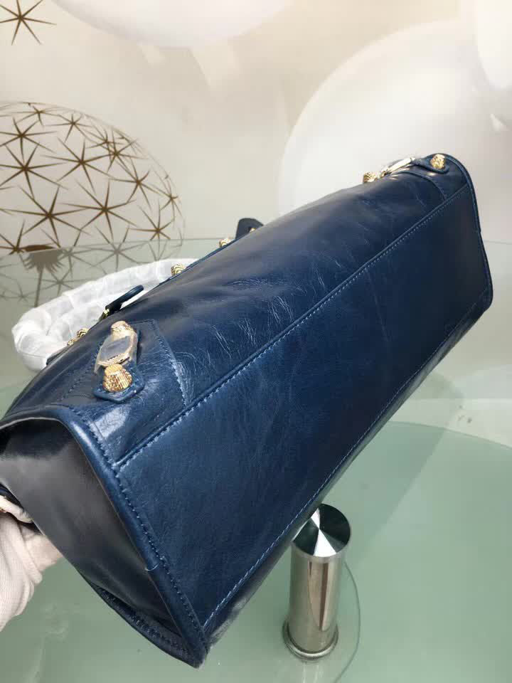 BALENCIAG巴黎世家 義大利進口 原版油蠟頭層牛皮 香皮小銀釘 時尚百搭 手提肩背斜挎包  BL1582